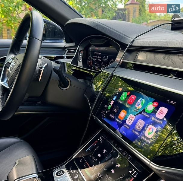 Седан Audi A8 2021 в Києві