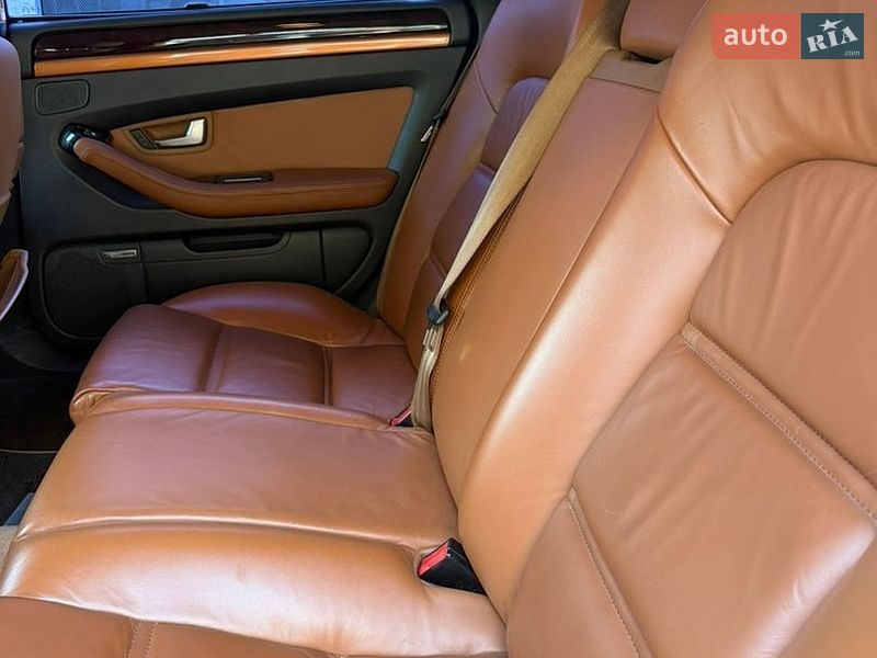 Седан Audi A8 2003 в Києві