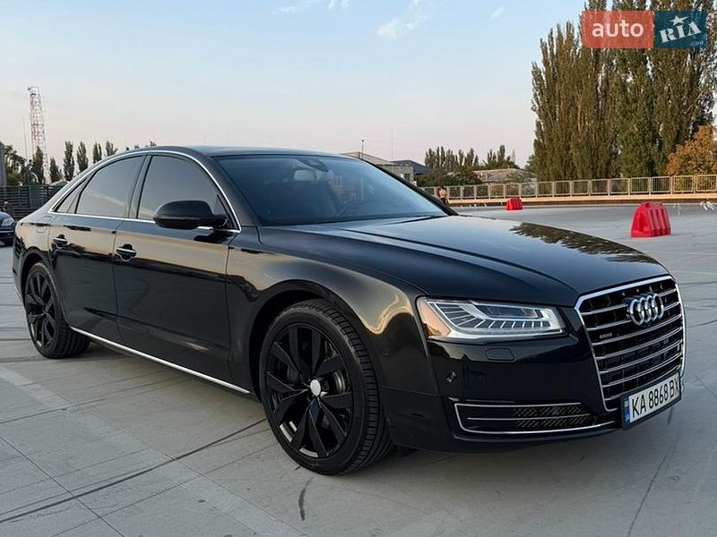 Седан Audi A8 2015 в Киеве