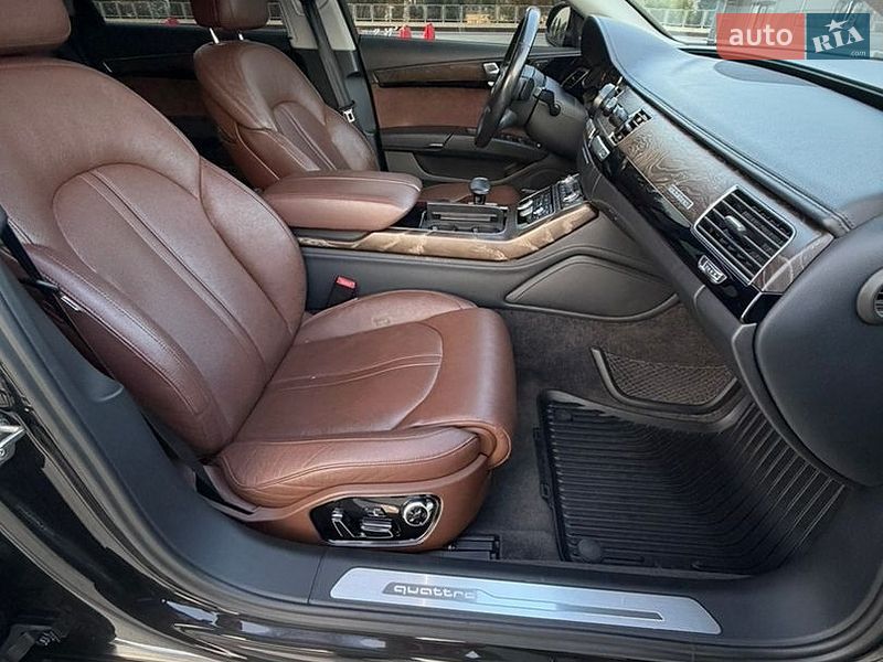 Седан Audi A8 2015 в Киеве