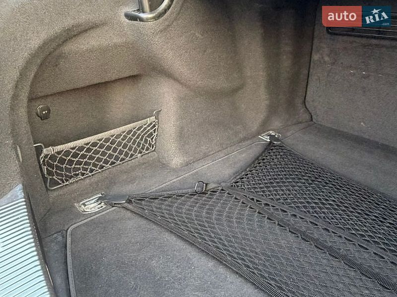 Седан Audi A8 2015 в Киеве