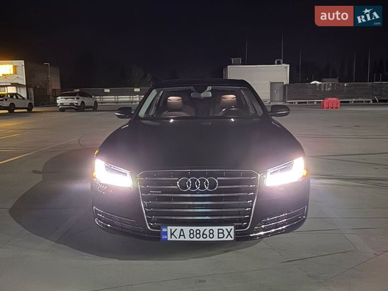 Седан Audi A8 2015 в Киеве