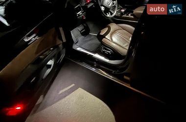 Седан Audi A8 2015 в Киеве