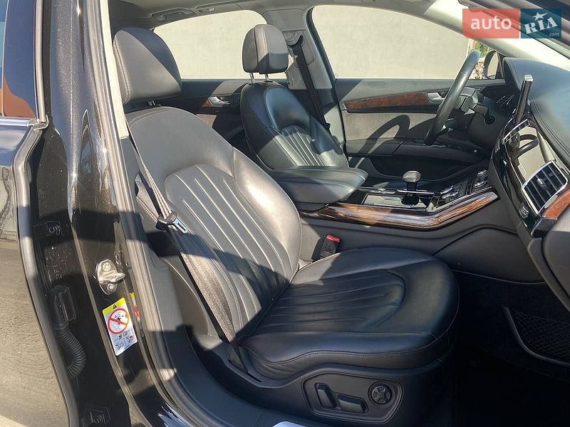 Седан Audi A8 2017 в Києві фото 30 Седан Audi A8 2017 в Києві