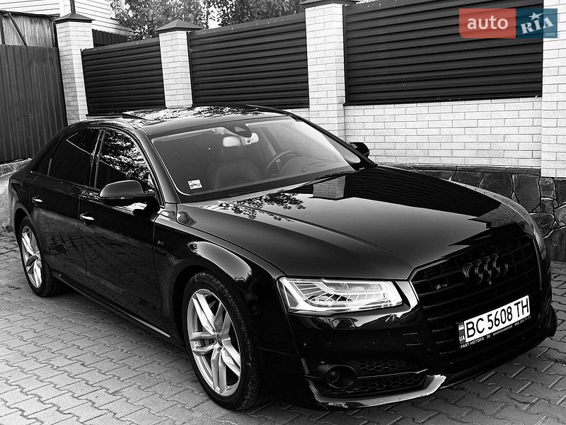 Седан Audi A8 2017 в Хмельницком