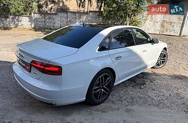 Седан Audi A8 2016 в Києві