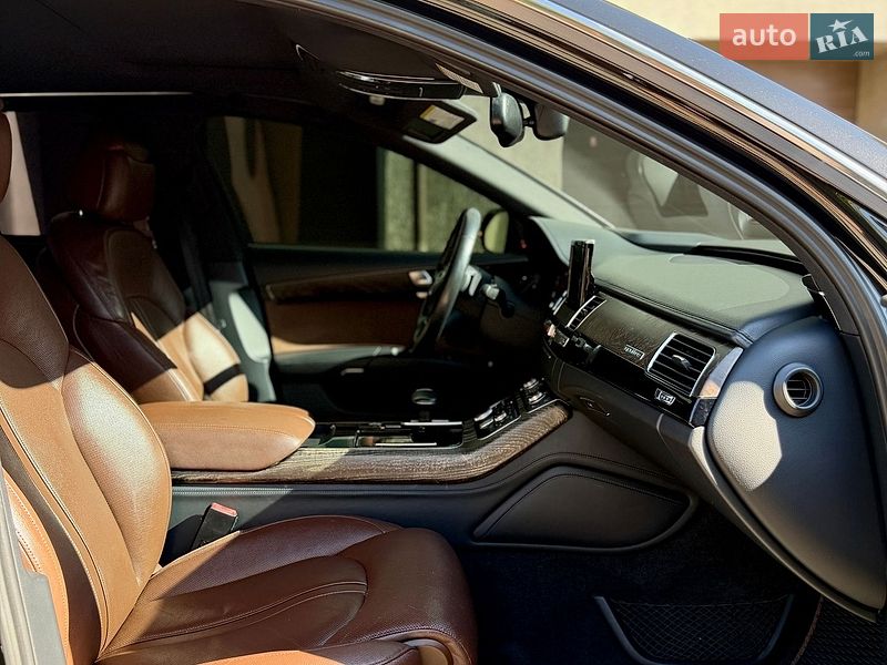 Седан Audi A8 2014 в Івано-Франківську