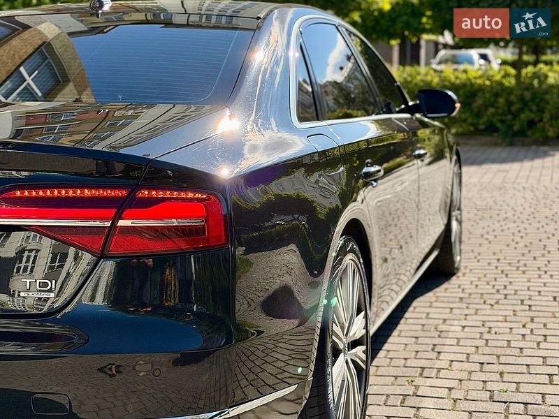 Седан Audi A8 2014 в Івано-Франківську