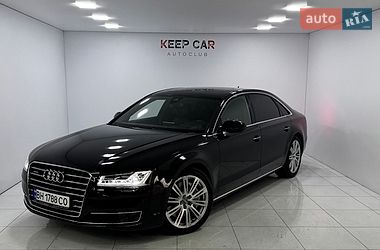 Седан Audi A8 2014 в Одесі