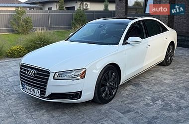 Седан Audi A8 2015 в Луцке
