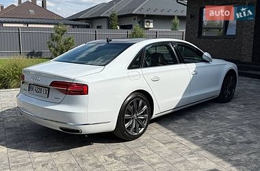 Седан Audi A8 2015 в Луцьку