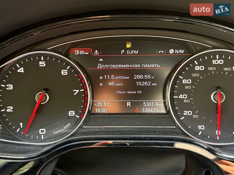 Седан Audi A8 2015 в Луцке