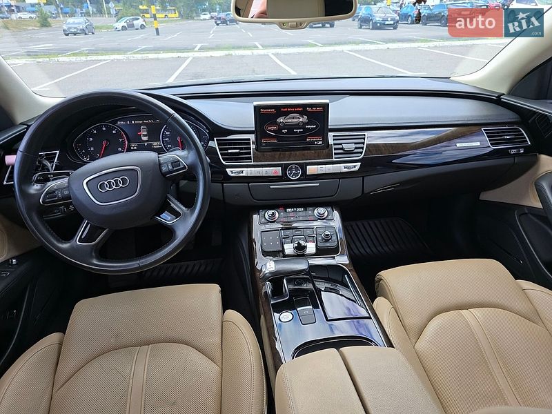 Седан Audi A8 2014 в Киеве
