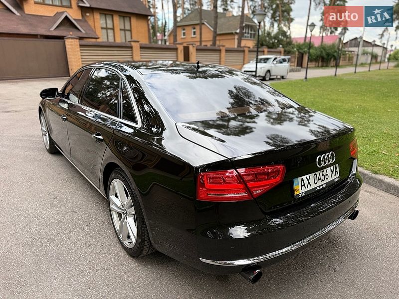 Седан Audi A8 2013 в Києві