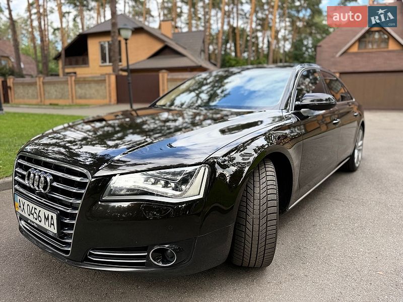 Седан Audi A8 2013 в Києві