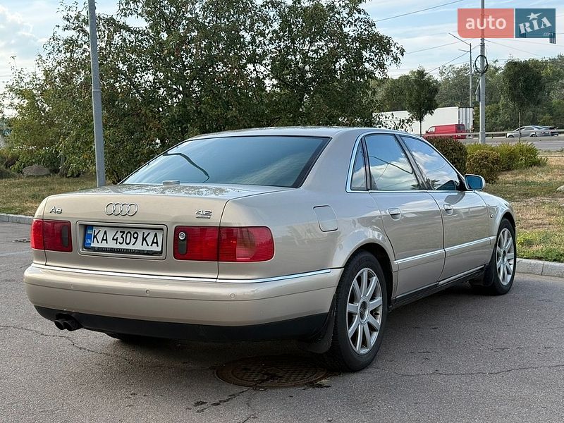 Седан Audi A8 2000 в Києві