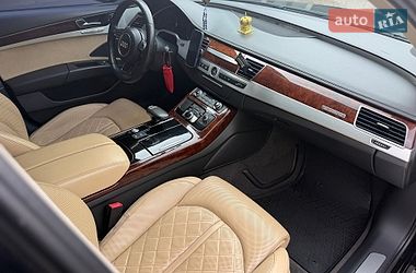 Седан Audi A8 2010 в Мукачево