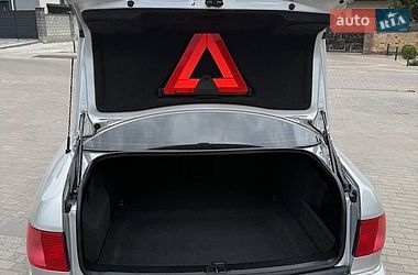 Седан Audi A8 2000 в Ровно