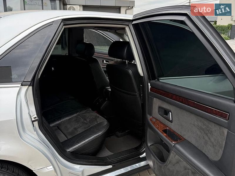 Седан Audi A8 2000 в Ровно