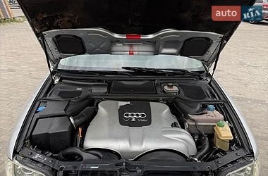 Седан Audi A8 2000 в Ровно