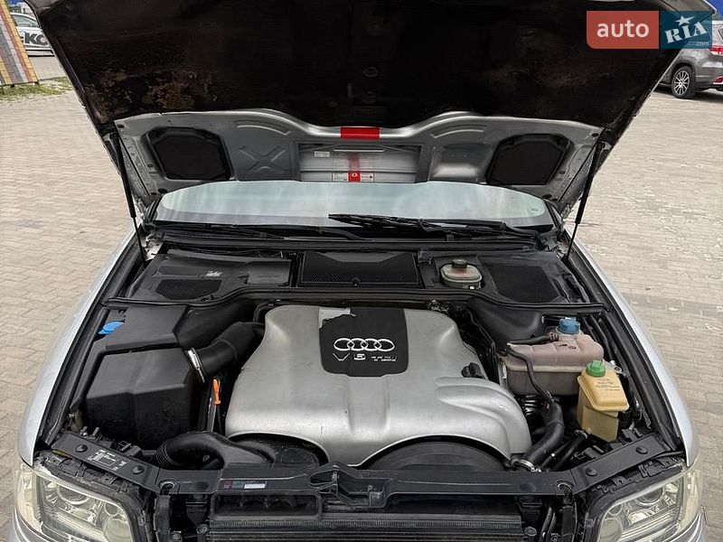 Седан Audi A8 2000 в Ровно
