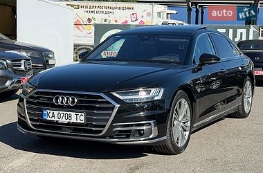 Седан Audi A8 2019 в Львові