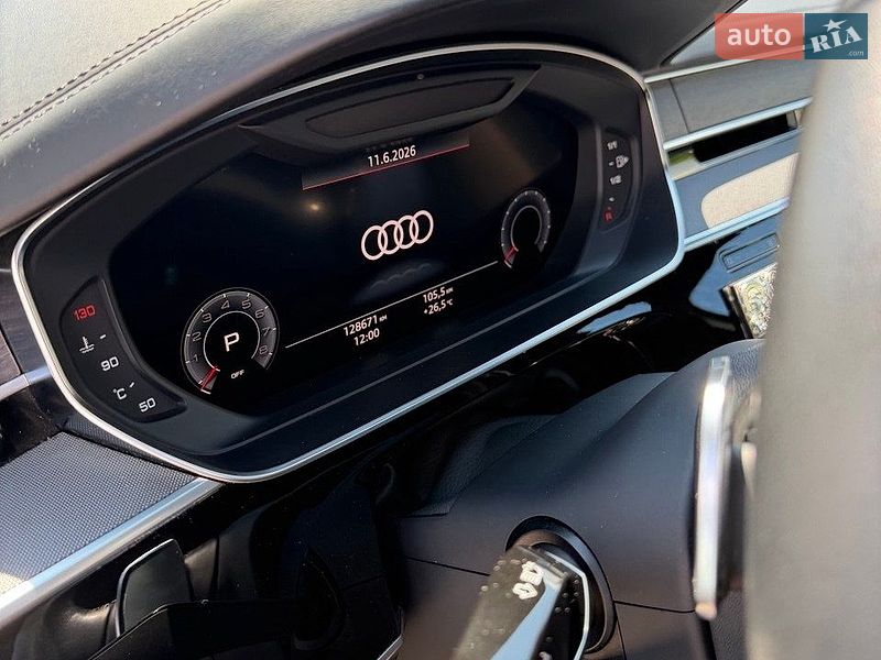 Седан Audi A8 2018 в Киеве
