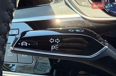 Седан Audi A8 2018 в Киеве
