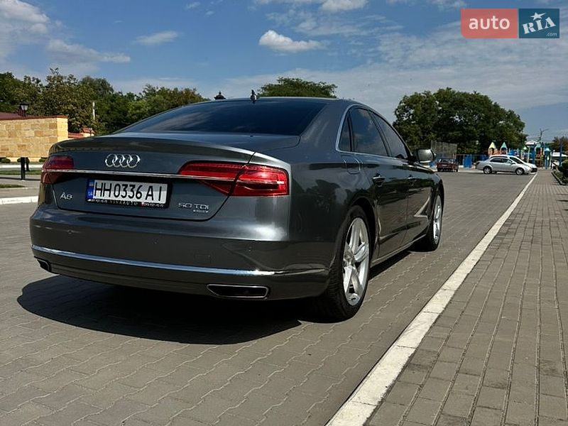 Седан Audi A8 2015 в Одессе