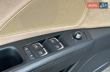 Седан Audi A8 2014 в Киеве