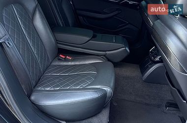 Седан Audi A8 2015 в Ужгороді