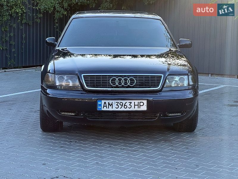 Audi A8 1996