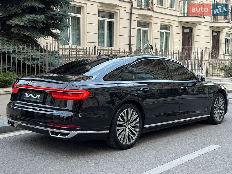 Седан Audi A8 2021 в Києві