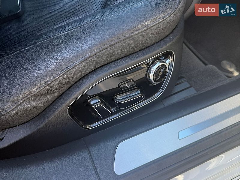 Седан Audi A8 2013 в Києві фото 12 Седан Audi A8 2013 в Києві