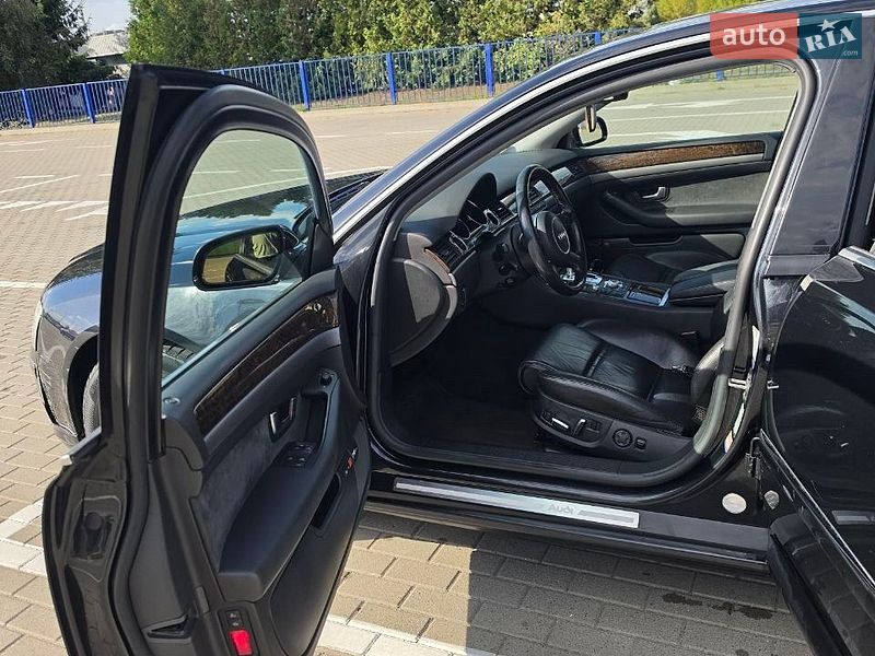 Седан Audi A8 2003 в Ковелі
