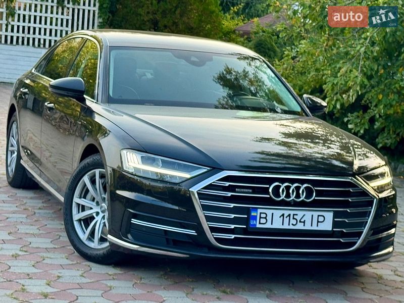 Седан Audi A8 2018 в Дніпрі