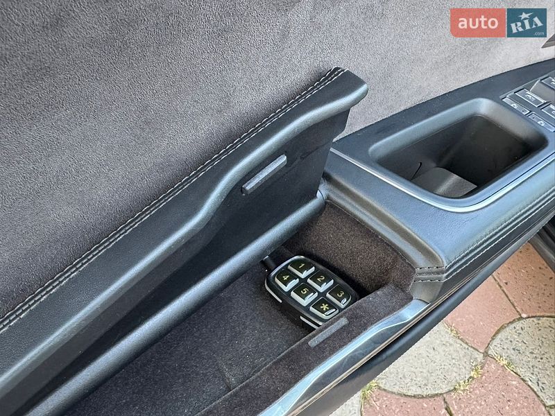 Седан Audi A8 2018 в Дніпрі
