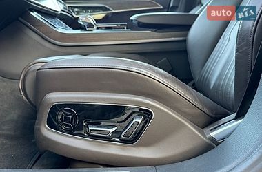 Седан Audi A8 2018 в Дніпрі