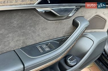 Седан Audi A8 2018 в Дніпрі