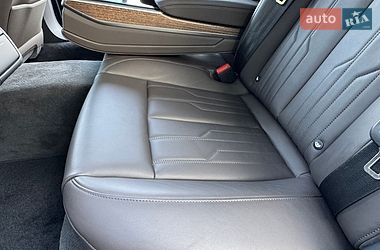 Седан Audi A8 2018 в Дніпрі