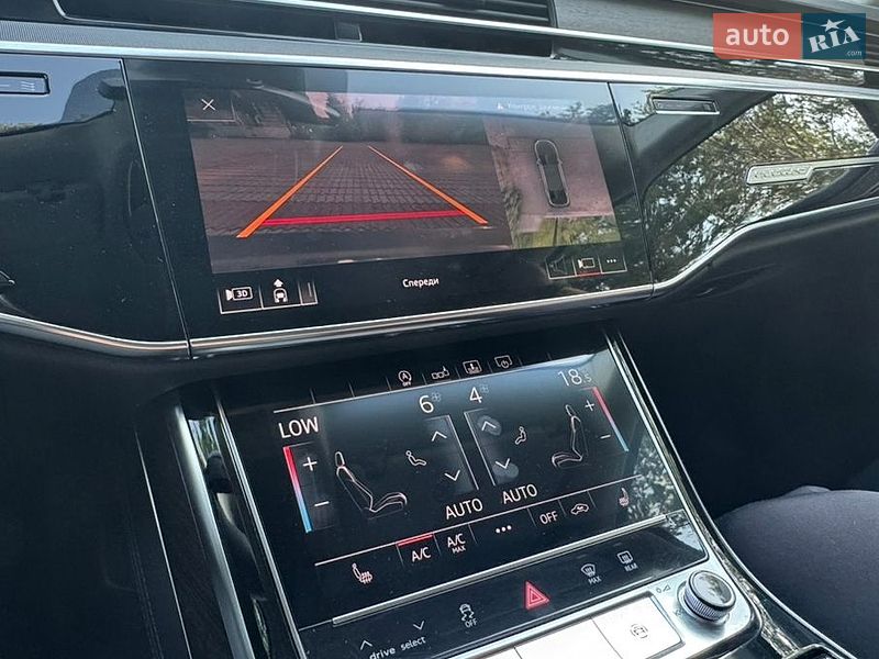 Седан Audi A8 2018 в Дніпрі