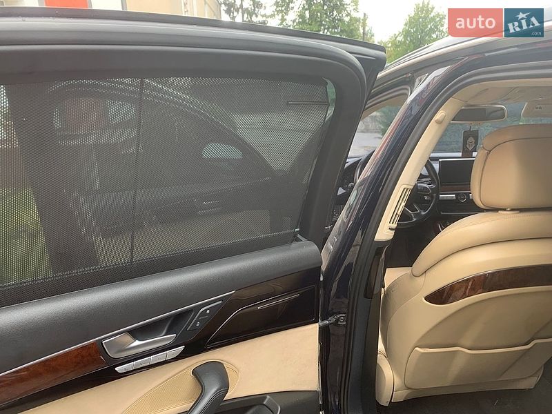 Седан Audi A8 2013 в Каменец-Подольском
