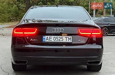 Седан Audi A8 2013 в Днепре
