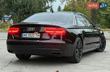 Седан Audi A8 2013 в Днепре