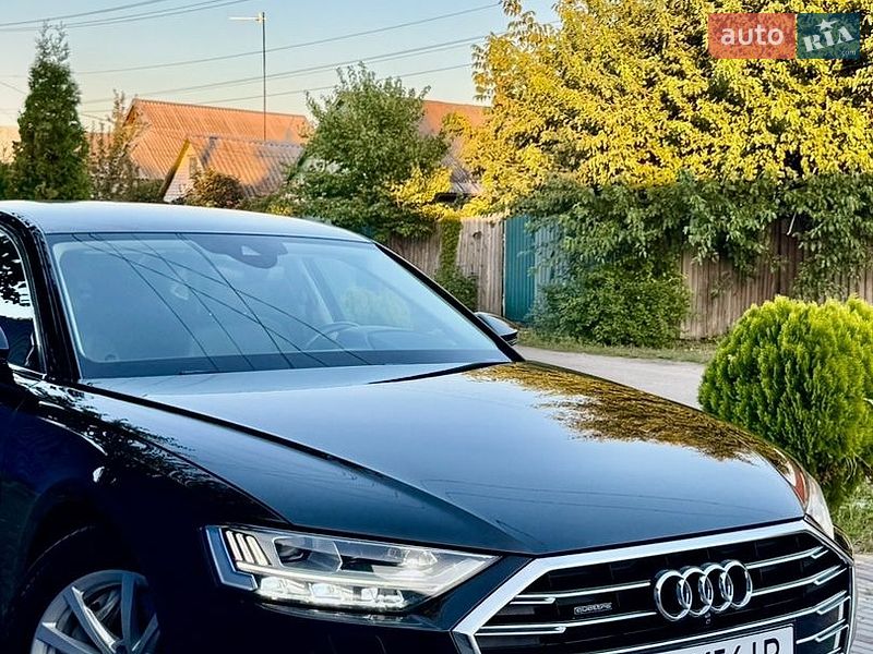 Седан Audi A8 2018 в Дніпрі