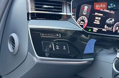 Седан Audi A8 2018 в Дніпрі