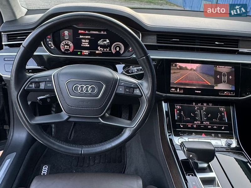 Седан Audi A8 2018 в Дніпрі