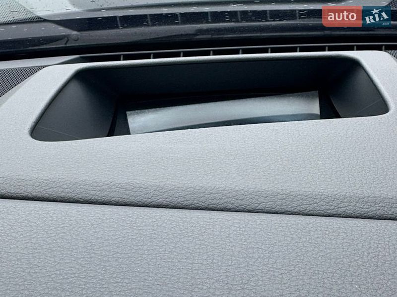 Седан Audi A8 2022 в Івано-Франківську