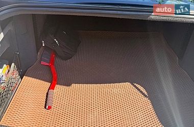 Седан Audi A8 2005 в Иваничах