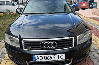 Седан Audi A8 2003 в Солотвине